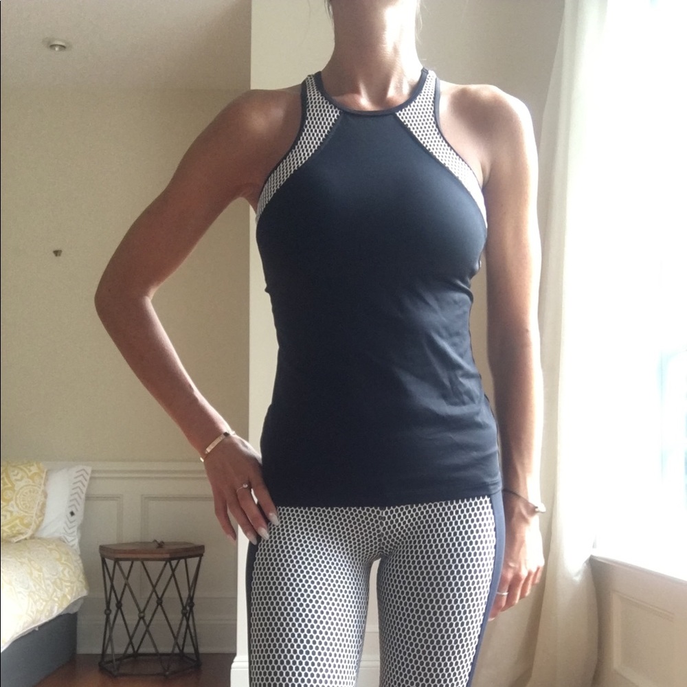 Koral Activewear tank ⚡️⚡️flash sale ⚡️⚡️